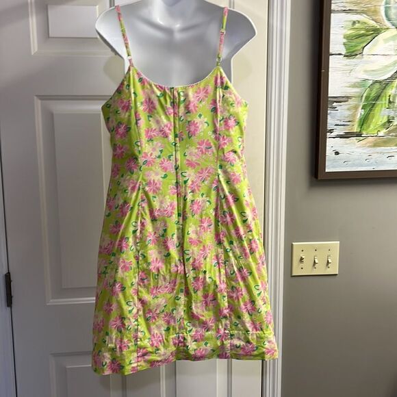 Lilly Pulitzer Vintage White Label
Fitted Shift Sundress Rhinodendrum- Size 12 - Picture 4 of 16